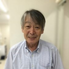 ���q�F��